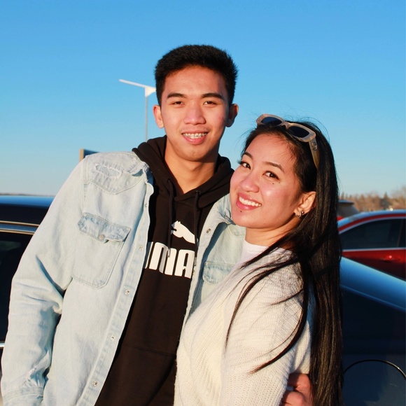 Meet your Posher, Paul and Justynne - Picture 1 of 1